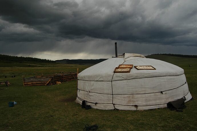 little ger on the prairie (1024x681)